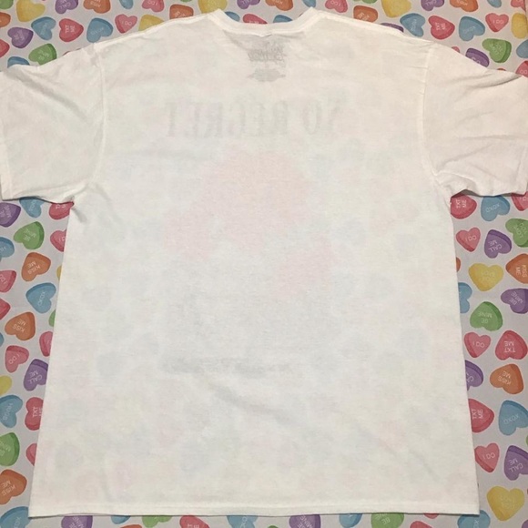 Young & Wild! Men’s White Tshirt with NO REGRET Roses 🌹 print - Picture 4 of 4